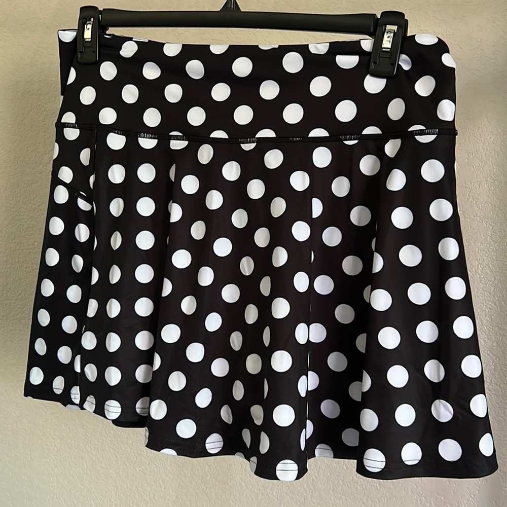 Constantly Varied Gear polka dot skirt. Size XXL.